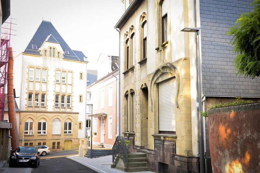 Une première visite guidée pleine de surprises / Geführter Stadtrundgang mit vielen Überraschungen