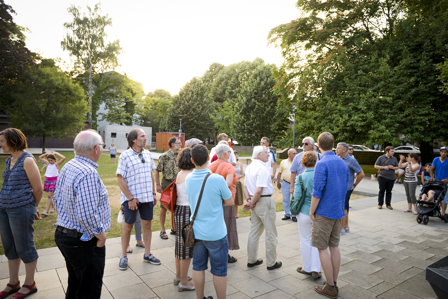 Une première visite guidée pleine de surprises / Geführter Stadtrundgang mit vielen Überraschungen